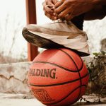 As 8 Melhores Tênis de Basquete para Quadras de Concreto Externo