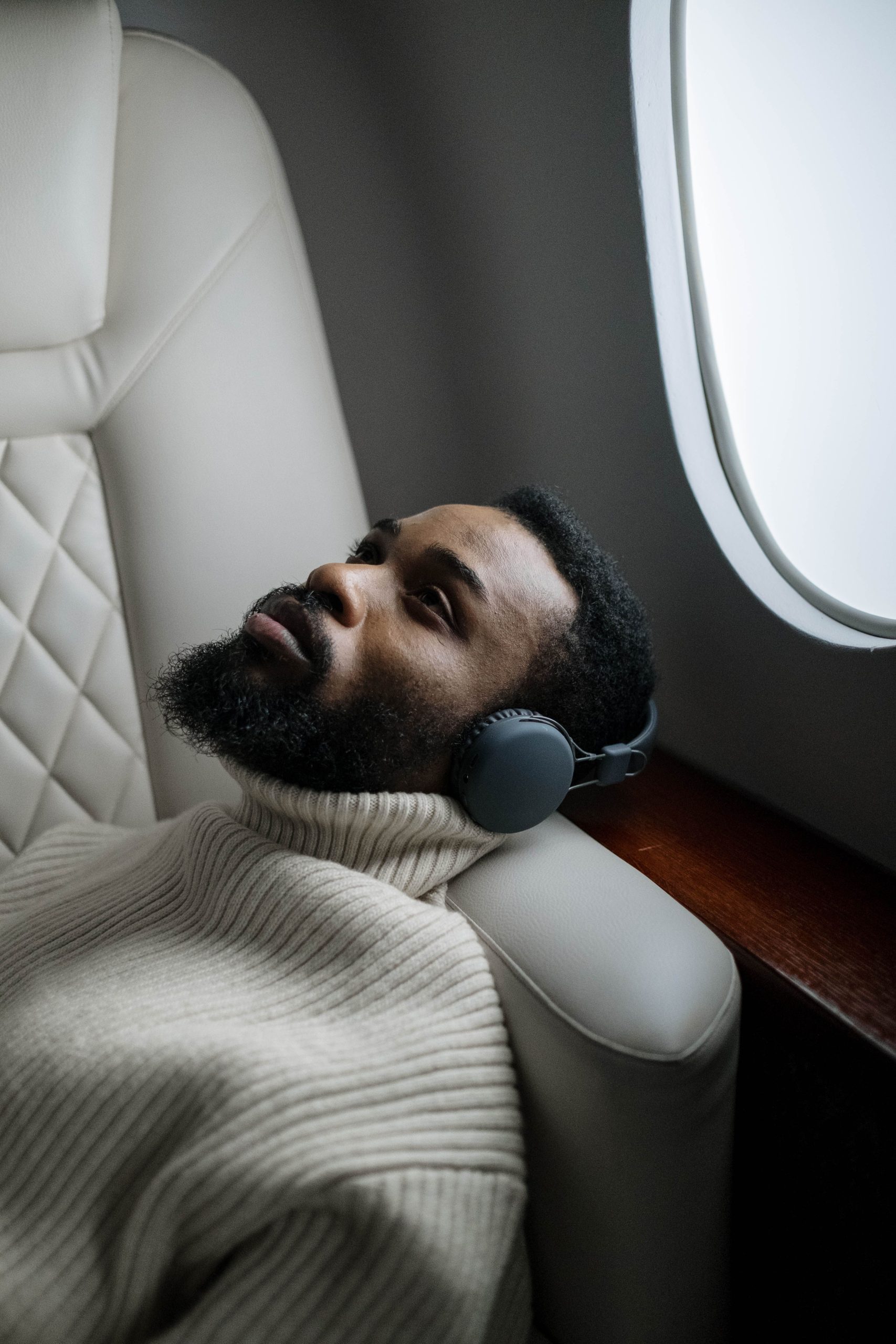 Os 10 Melhores Acessórios de Viagem Ergonômicos para Suporte do Pescoço