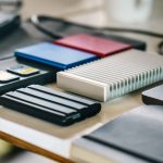 Os 10 Melhores SSDs Portáteis Resistentes Para Transferências Rápidas de Arquivos de Vídeo