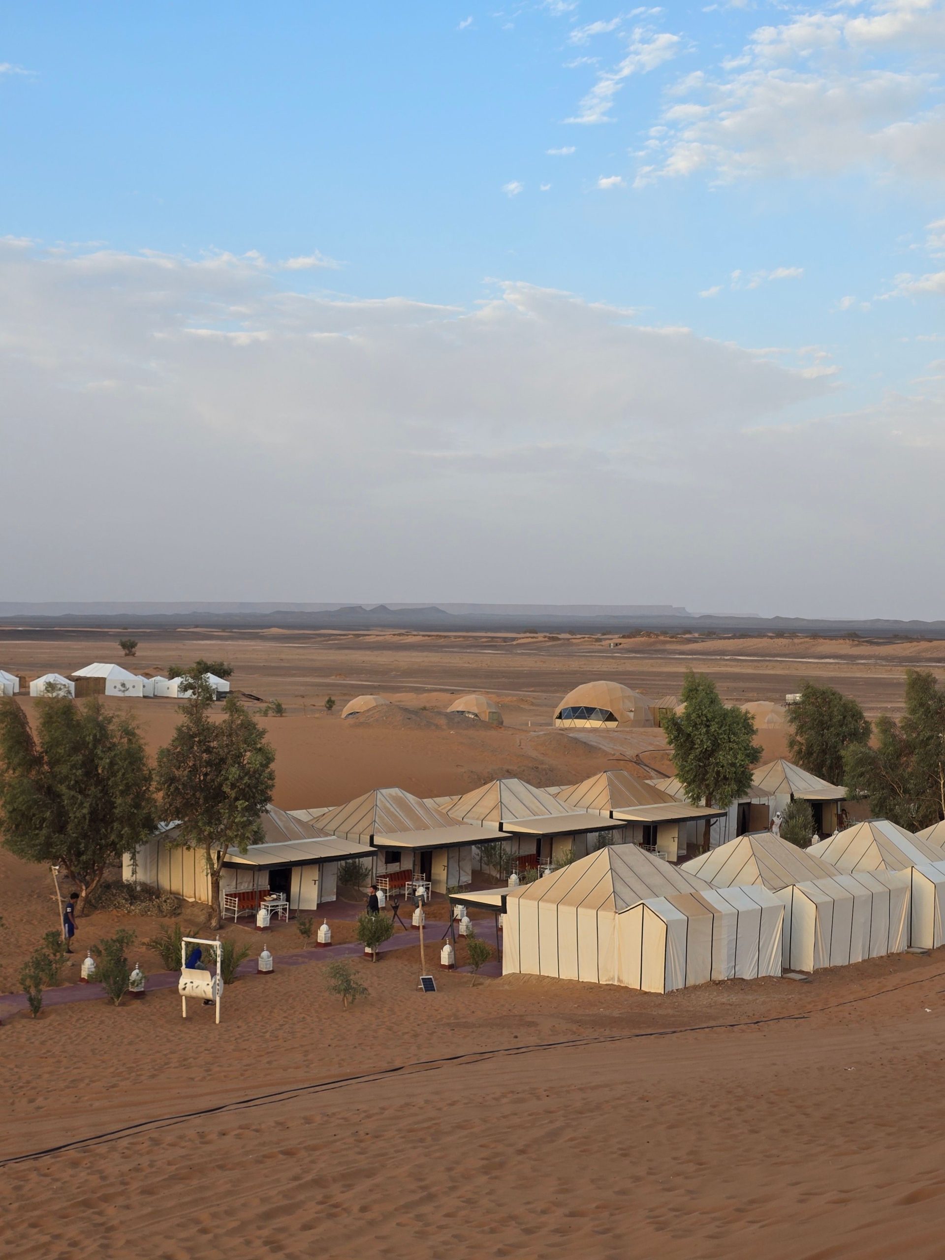 Os 5 Melhores Glampings de Luxo no Deserto: Experiências Inesquecíveis