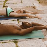 Os 8 Melhores Tapetes de Yoga com Amortecimento Extra para Dor nas Juntas