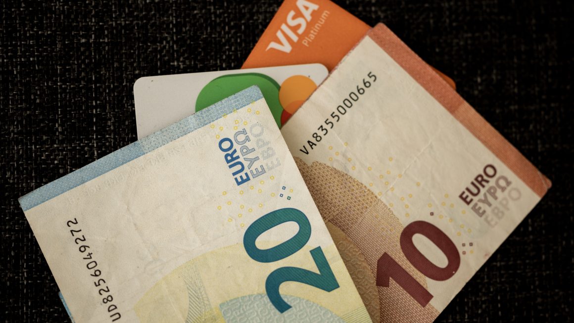 As 10 Melhores Dicas de Câmbio e Cartão de Crédito para Viajar