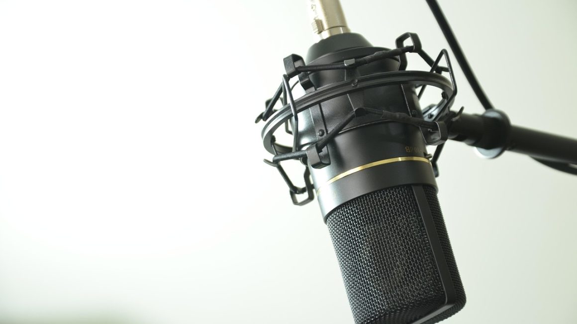 Os 5 Melhores Equipamentos de Teleprompter para Gravação de Vídeos Profissionais