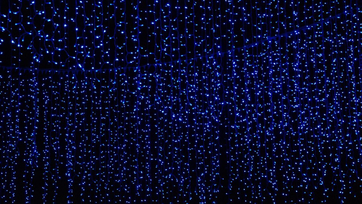 As 7 Melhores Luzes LED com Sensor de Movimento para Armários Escuros e Escadas