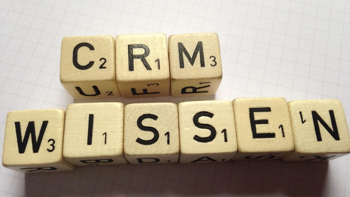 Os 8 Melhores Softwares de CRM para Gerenciar Relacionamentos com Clientes