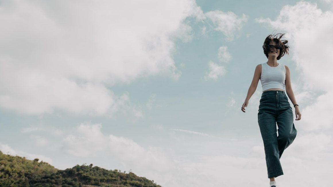 As 5 Melhores Práticas de Caminhada ao Ar Livre para Clareza Mental Gratuita